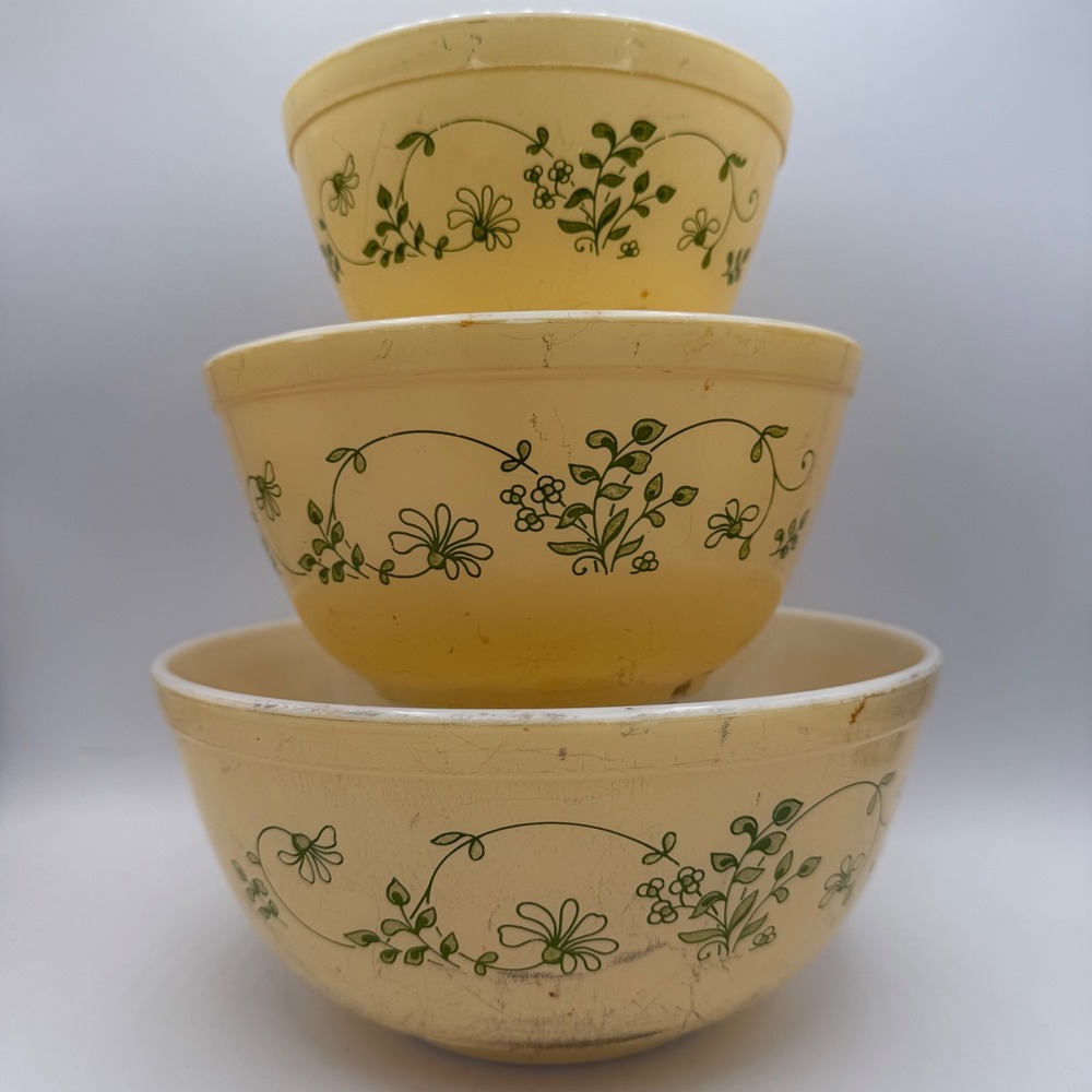 Pyrex Shenandoah Mixing Bowls Set of 3 Vintage Kitchenware 401‎ 402 403